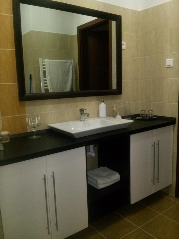 Feszek Apartman Ντέμπρετσεν Δωμάτιο φωτογραφία